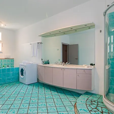 Brd 41 13- Ponte Vecchio Elegant Attic *