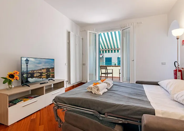 Daire Brd 41 13- Ponte Vecchio Elegant Attic