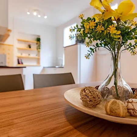 Apartament Brd 41 13- Ponte Vecchio Elegant Attic Florencja