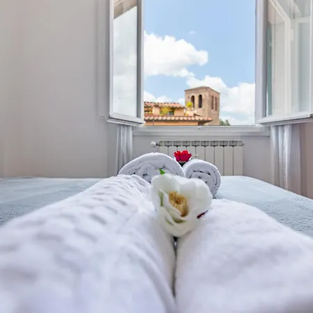 Brd 41 13- Ponte Vecchio Elegant Attic شقة *